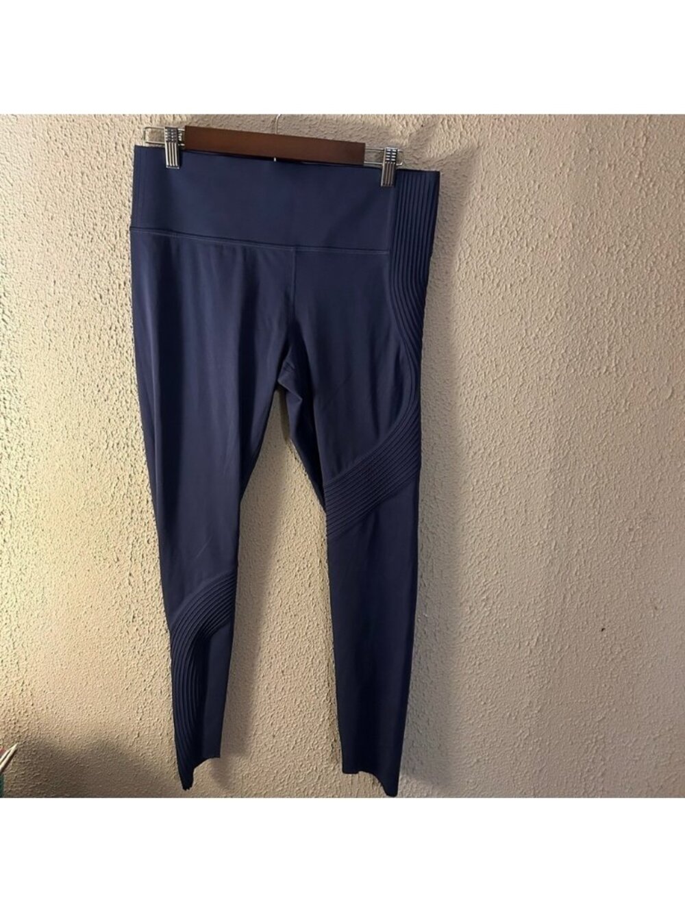 Under Armour Heat Gear Womens Academy Vanish Pleated Ankle Leggings Size L Gym